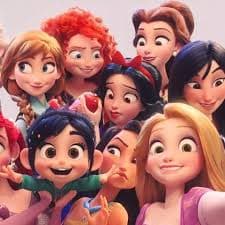 princesses-bffs-selfies